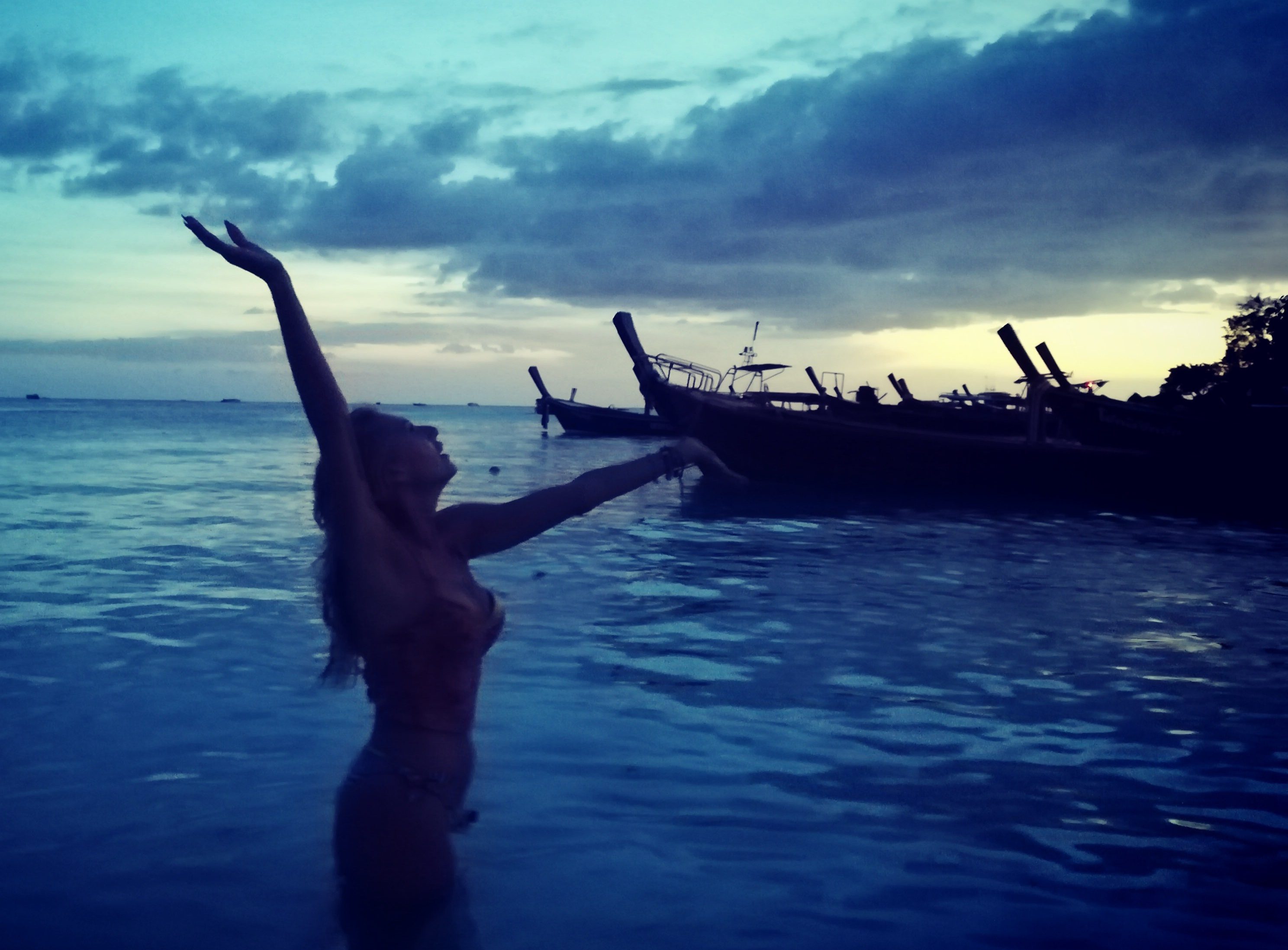 Enjoy your life!! ☺Sempreingirodiconoinostriamici☺forseperchésaràvero☺